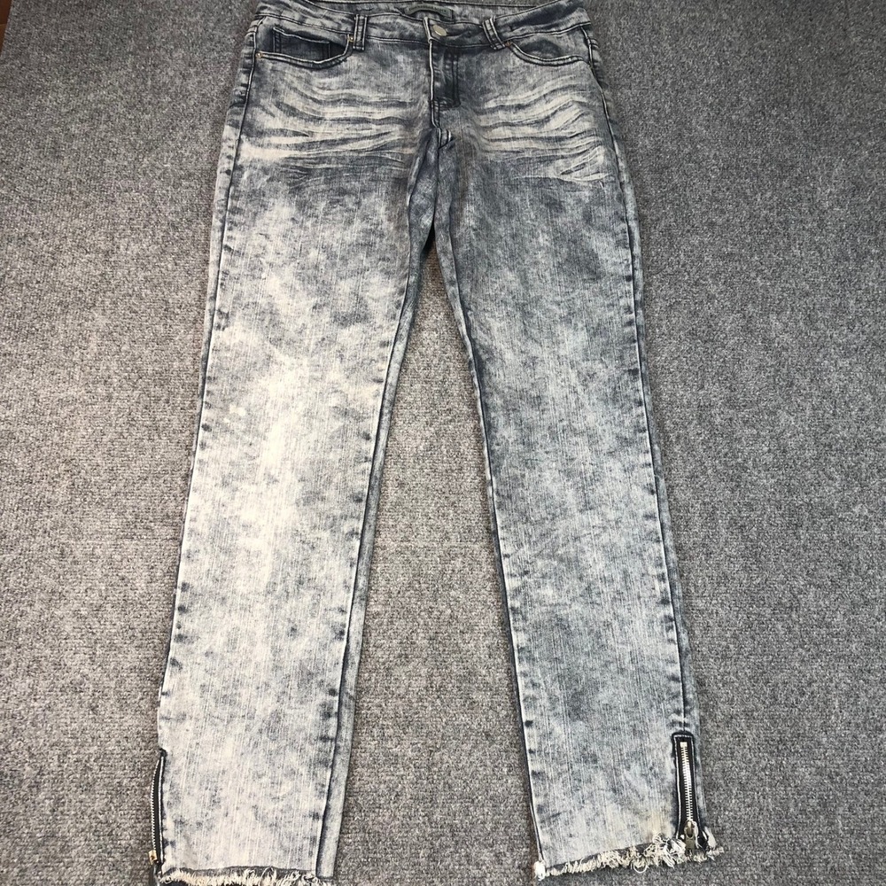 Twentyone‎ Black Acid Wash Cropped Jeans Zipper Ankle Frayed Hem Size 13/14